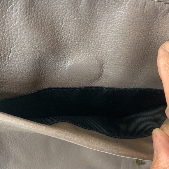 ELLIOT LUCCA CROSSBODY - Picture 7 of 9